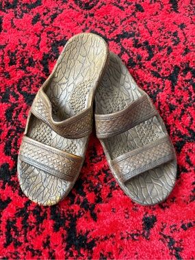 Brown Textured Slide Sandals from Hawaii